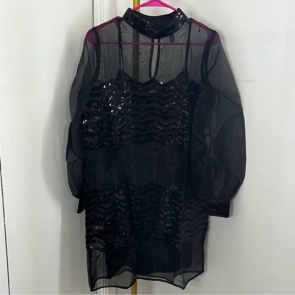 New ModCloth Fanciful Fette Black Sequins Shift Dress Size Medium - Picture 2 of 9